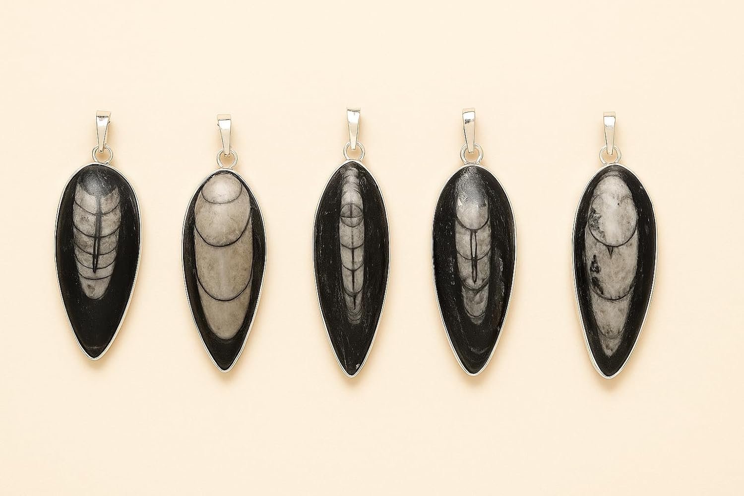 Kuber Stone Pendant for Men & Women | Natural Wealth Stone for Prosperity & Good Luck | Vastu & Reiki Healing Crystal Pendant